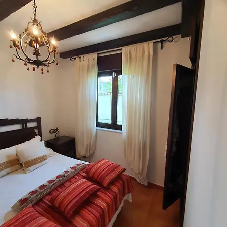 Ensan Ciprian Casa Lula Cervo (Lugo)